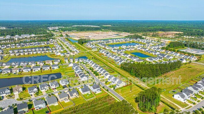 Building Photo - 201 Bigleaf Ct