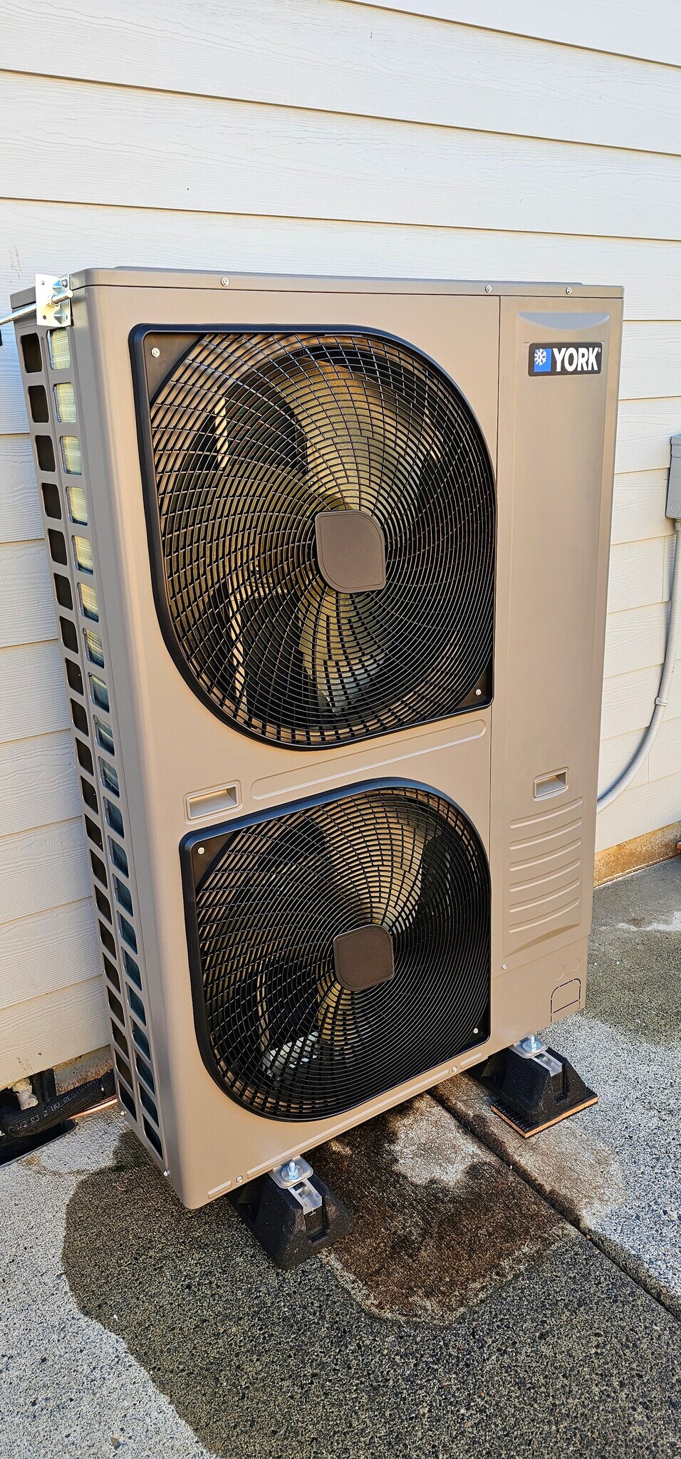 new heat pump - 9610 NE 102nd St