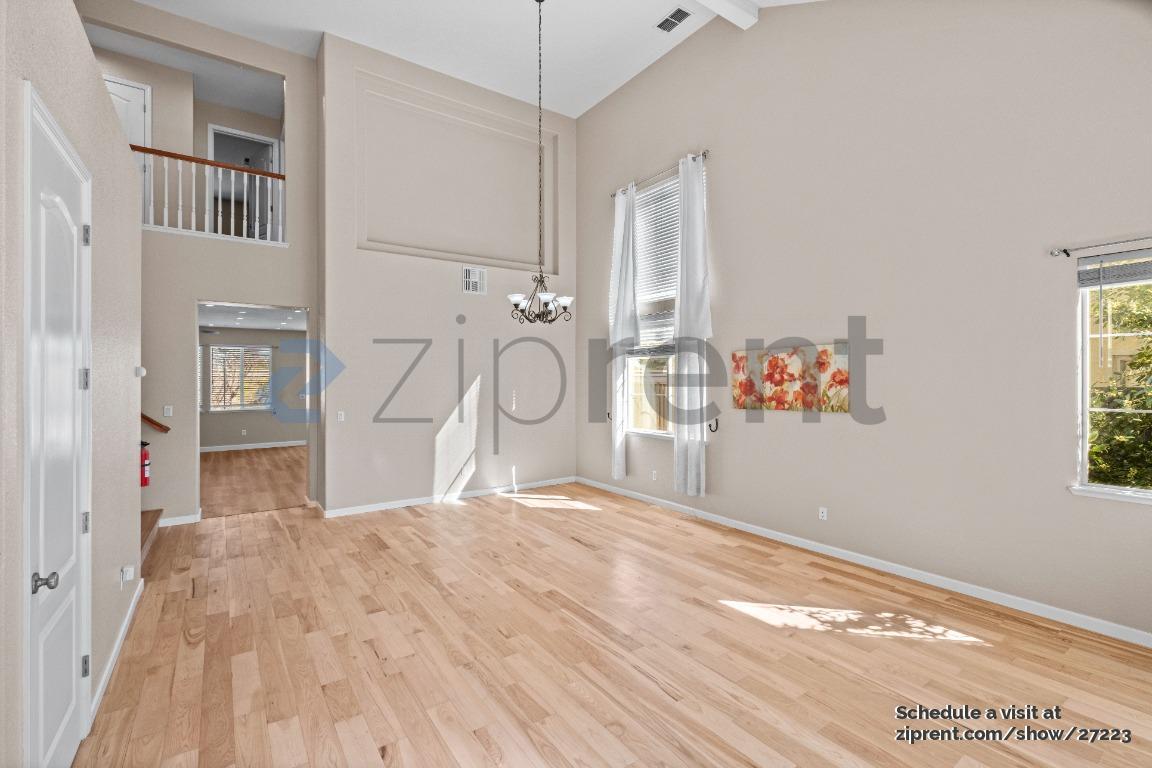 Building Photo - 8106 Westport Cir