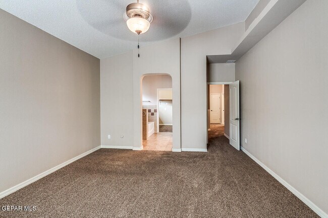 Building Photo - 14340 Apache Point Dr