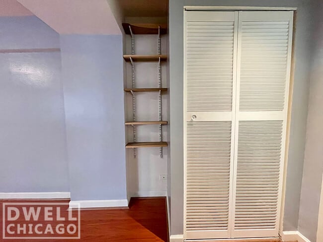 Building Photo - 4950 N Marine Dr