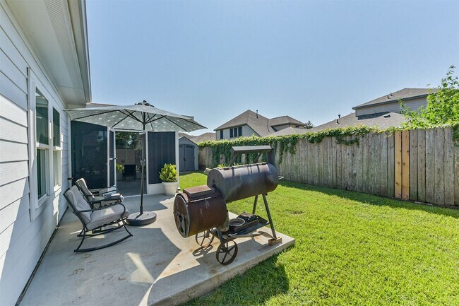 Building Photo - 10018 Chase Ct