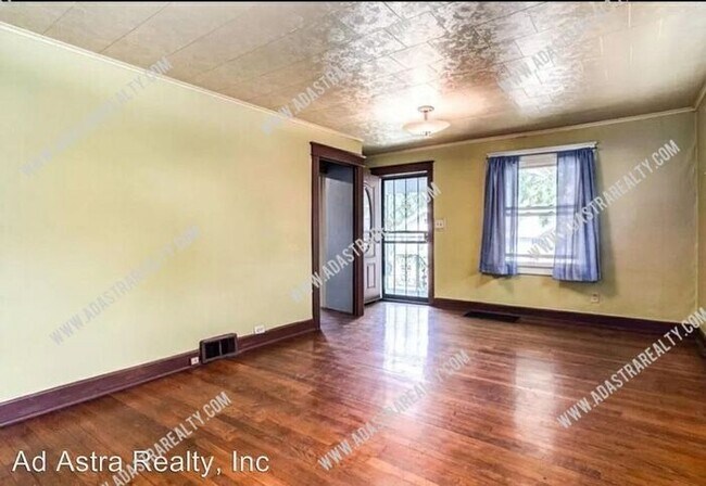 Building Photo - Awesome Location in Waldo-Available NOW!!