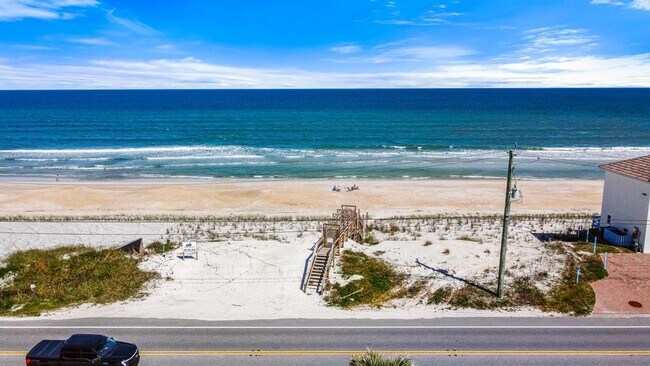 Building Photo - 200 Islamarada Ct