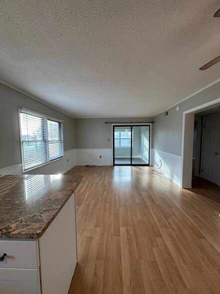 Living Area - 34545 Titleist Ct