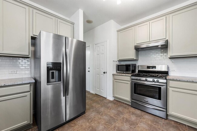 Building Photo - 1616 Kemah Dr