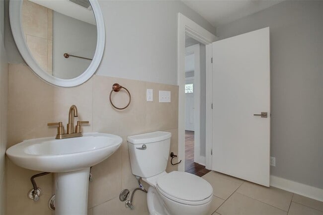 Building Photo - 4500 Avenue H