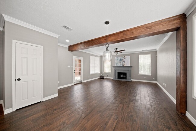 Building Photo - 1207 Wildewood Ct