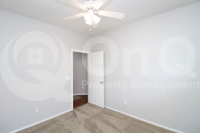 Building Photo - 33359 N Sonoran Trail