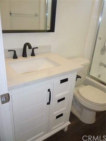 Building Photo - 15910 Harvard Blvd