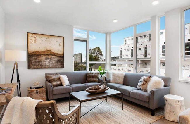 Building Photo - Modern Wallingford/Fremont Home with Rooftop Views & Designer Finishes