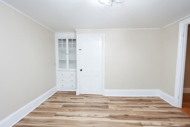 Building Photo - 83 S Main St