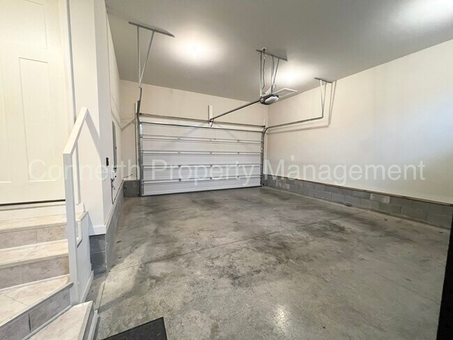 Building Photo - 1615 Porter Ave