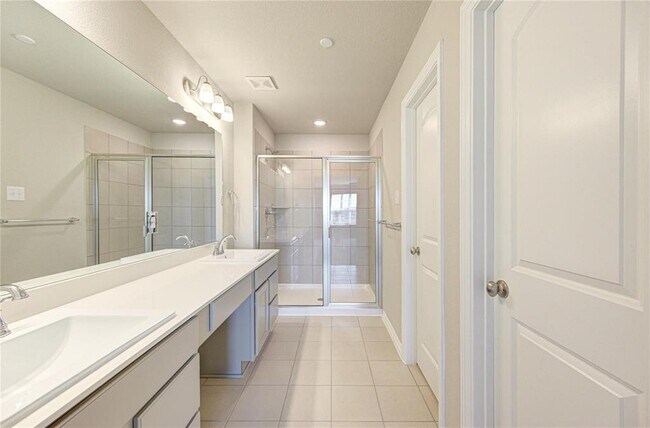 Building Photo - 8006 Scanlan Trce