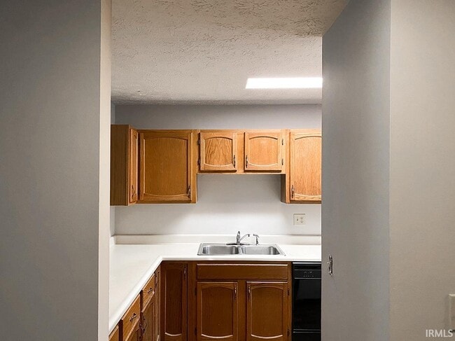 Building Photo - 2344 E Winding Brook Cir