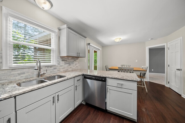 Building Photo - 8324 Bellingham Cir