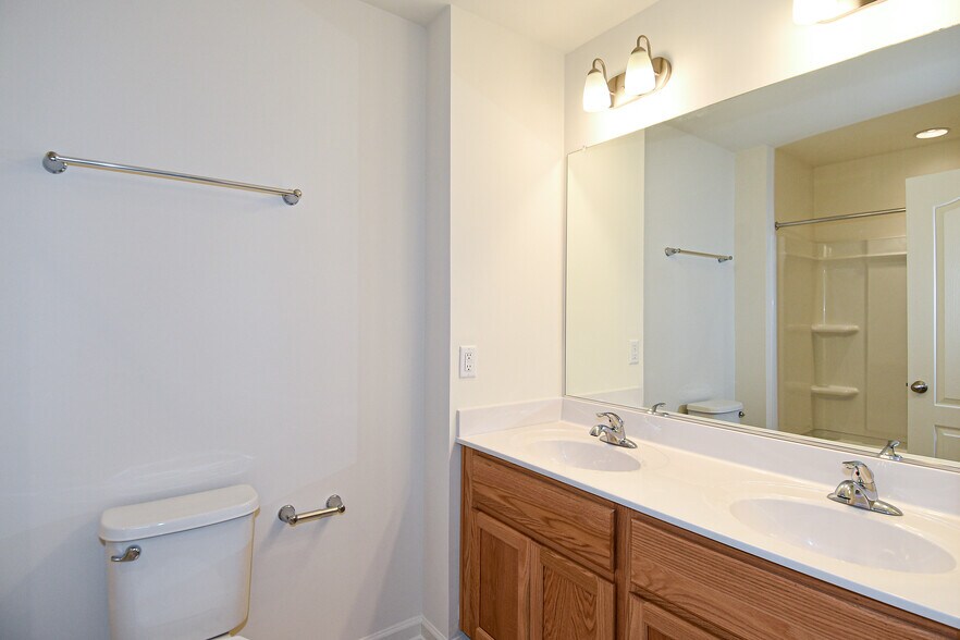 Building Photo - 11 Cecily Way