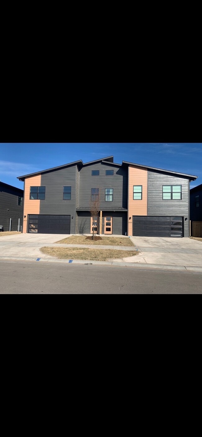 Building Photo - 8861 W Haylee St