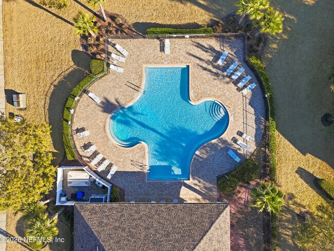 Building Photo - 334 Scrub Jay Dr