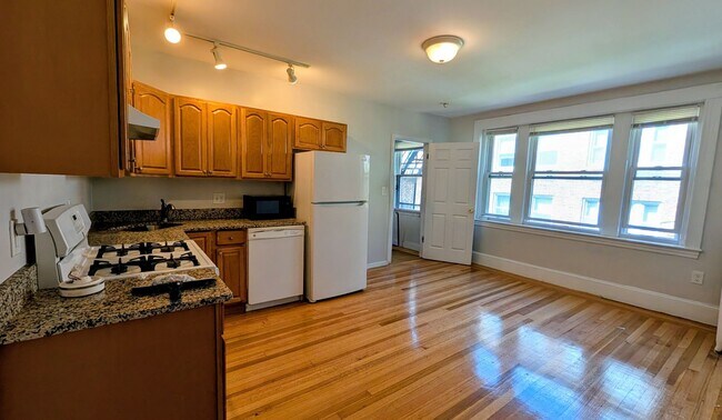 Building Photo - Great Deal Avail Now - 2-bed, 1-Bath