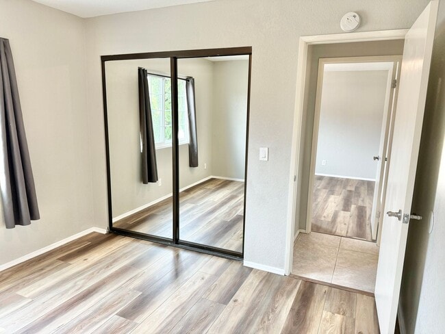 Building Photo - COMING SOON!! Comfortable and Spacious 3 b...