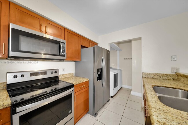 Primary Photo - 4033 SW 68th Way