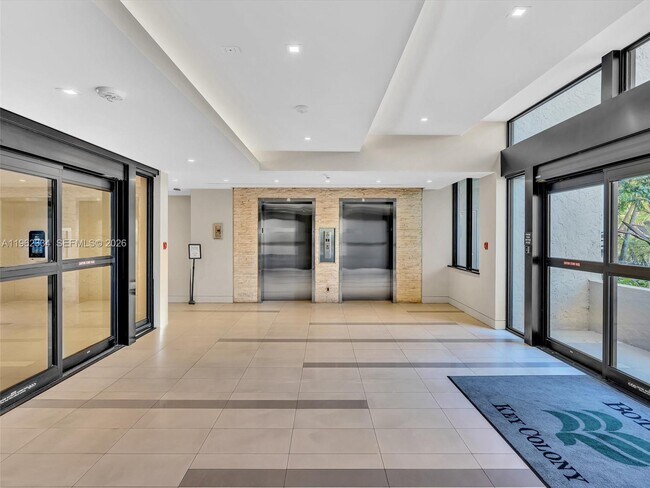 Building Photo - 101 Crandon Blvd