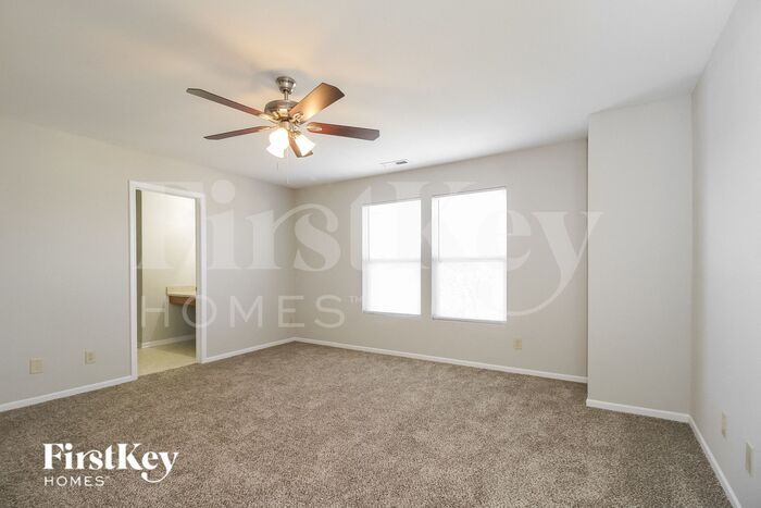 Building Photo - 4154 Lakewood Glen Dr