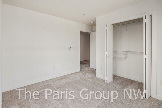 Building Photo - Perfect Bright 1BR 733sf CapHill Condo!! 9...