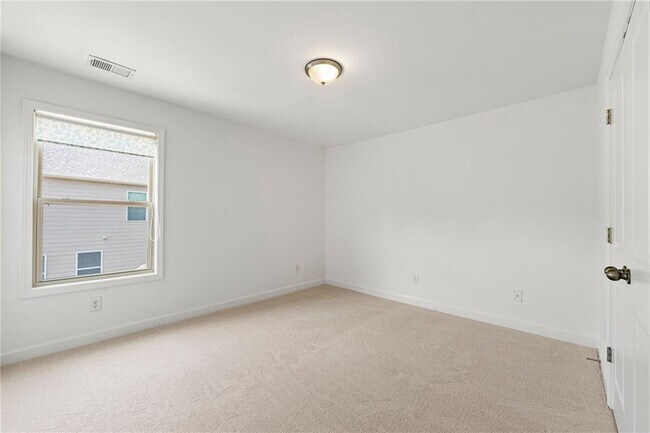 Building Photo - 325 Cranbrooke Cir
