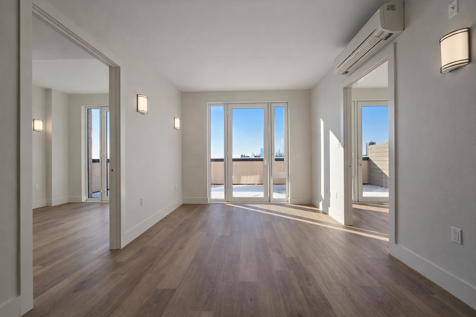 Building Photo - 91 Bruckner Blvd