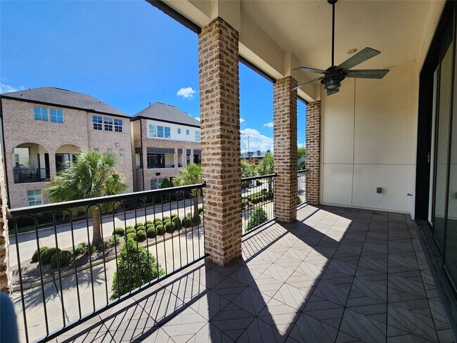 Building Photo - 2609 Cottage Grove Green Dr