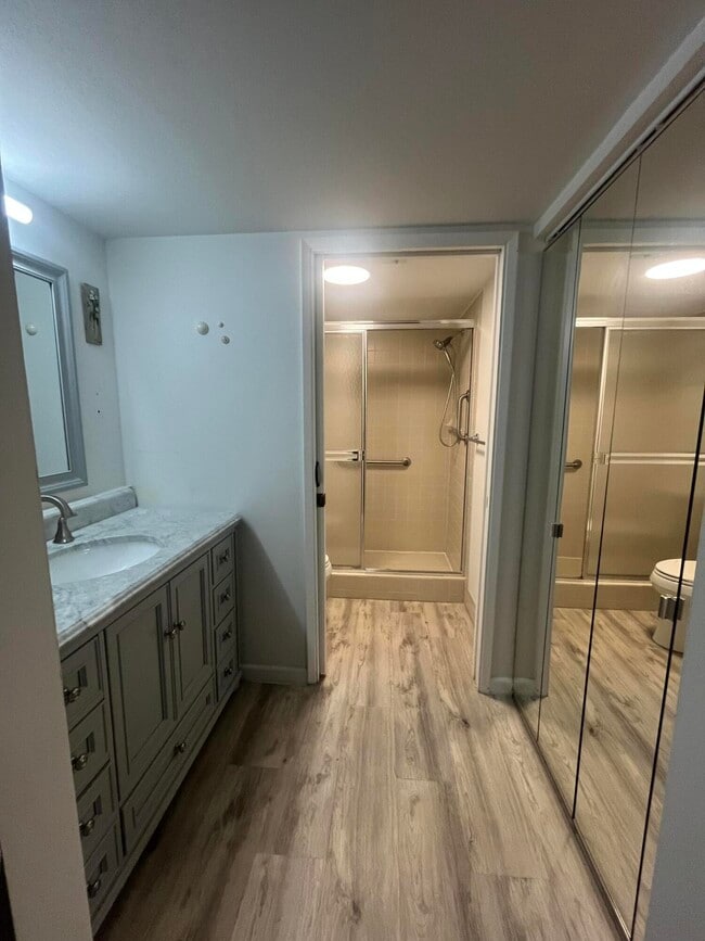 Building Photo - 18801 Jolson Ave