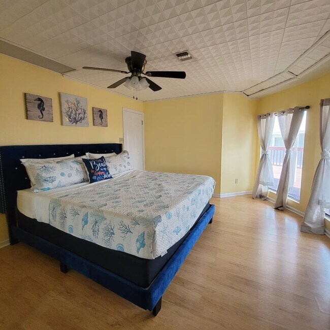 Building Photo - 22101 Lampasas Dr