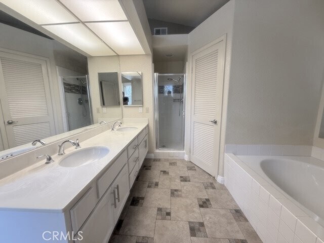 Building Photo - 2985 Amber Dr