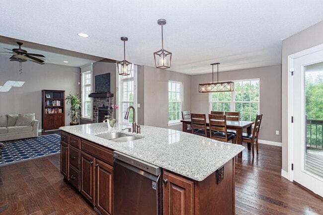 Building Photo - 3702 Timber Run Dr