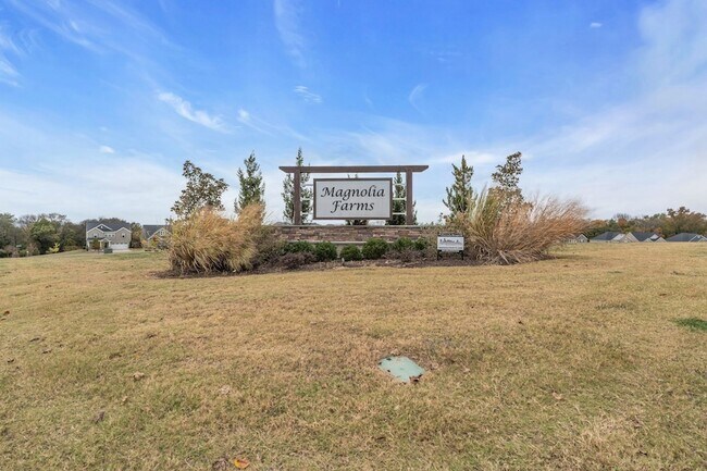Building Photo - 3725 Hoggett Ford Rd
