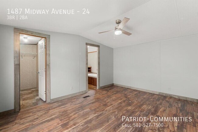 Building Photo - 1487 Midway Ave