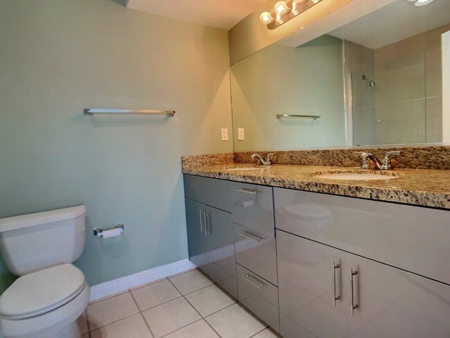 Primary Photo - A Beautiful updated trilevel townhome in W Figueroa is now available for rent.