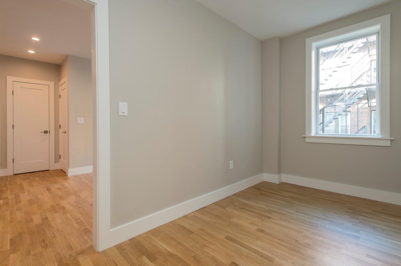 Building Photo - 136 Highland Ave