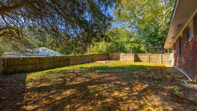 Building Photo - 6344 Newick Dr