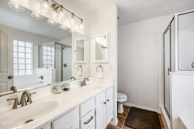Building Photo - 10904 Duster Dr