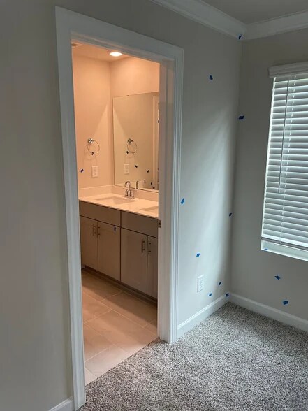 primary bath - 2511 Greenmarket Dr