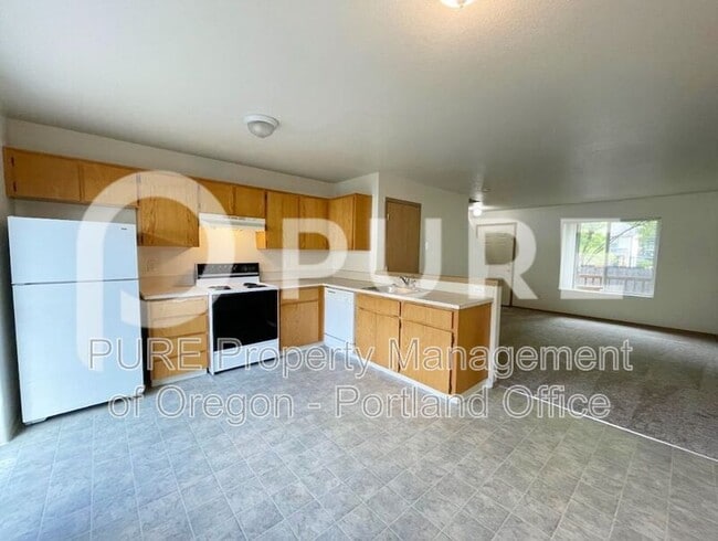 Building Photo - 2619 SE 125th Ave