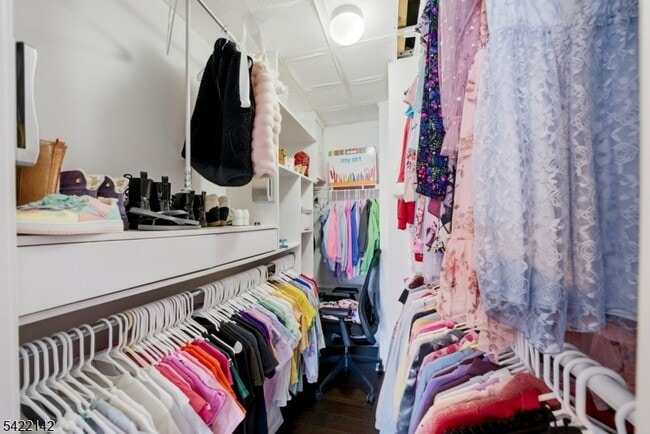 Building Photo - 154 George Russell Way