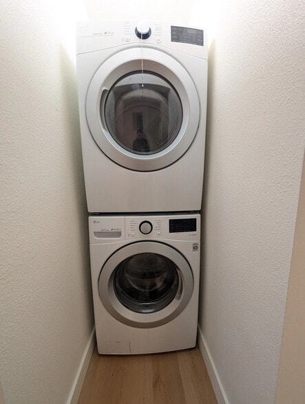 Building Photo - 3900 1st St