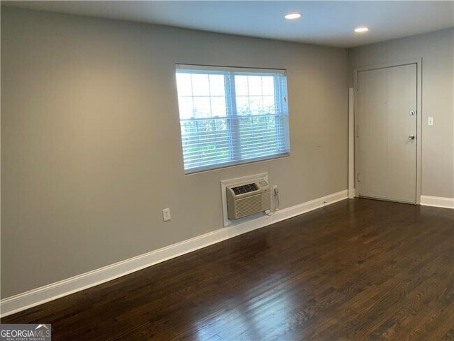 Building Photo - 805 Piedmont Ave NE