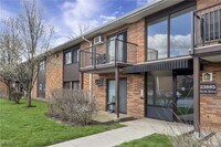 Building Photo - 23885 David Dr