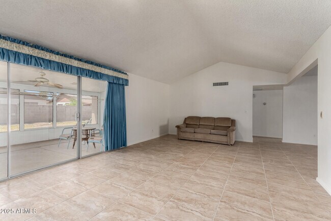 Building Photo - 5809 W Yucca St