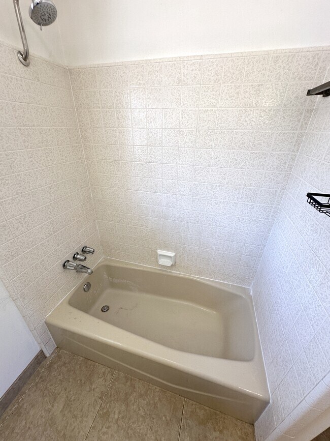 Building Photo - 27289 San Jacinto St